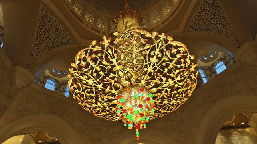 Abu Dhabi - Mesquita Sheikh Zayed - Lustre com cristais Swarovski